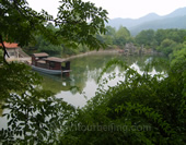 Shaoshan Lake's Beautiful Scenery