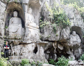 Picture of Statues in Feilai Peak