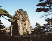 Overlook the Mountain at Huangshan