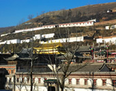 Taer Temple and Mountains