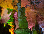 The Picture of Jiuxiang Limestone Cave in Kunming